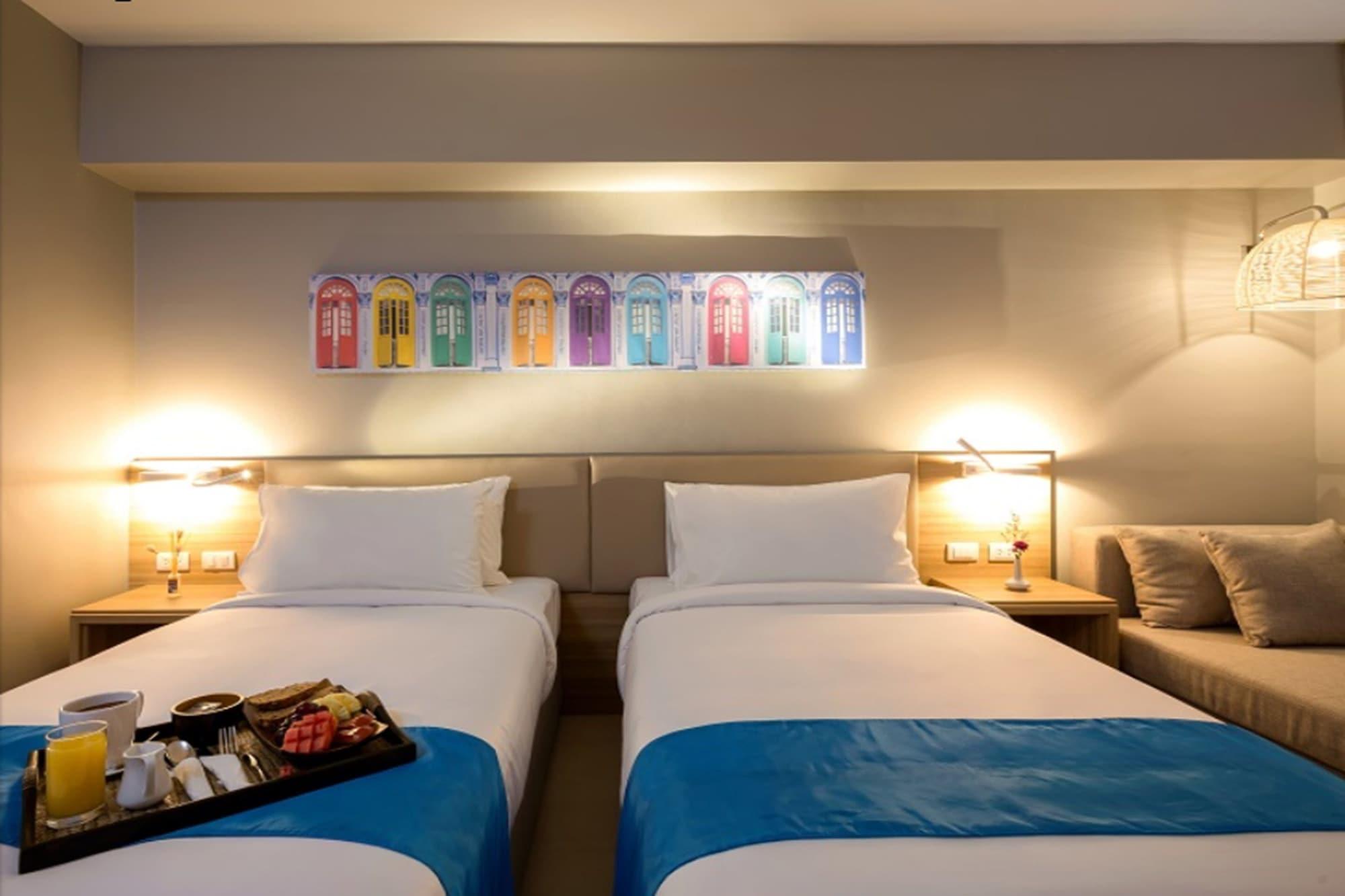 Journeyhub Phuket Patong Hotel Exterior photo