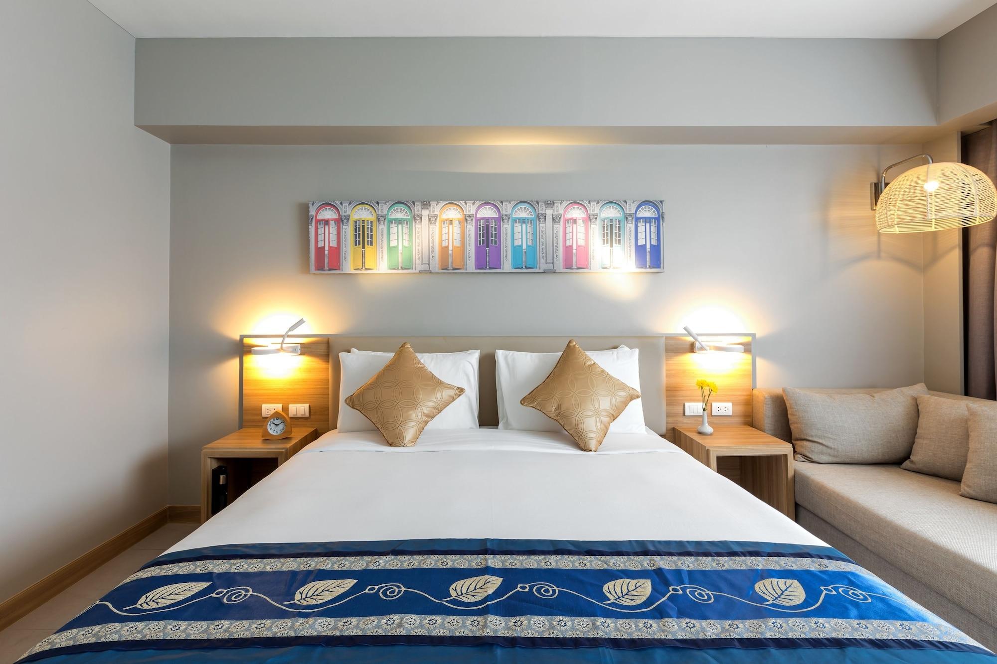 Journeyhub Phuket Patong Hotel Exterior photo