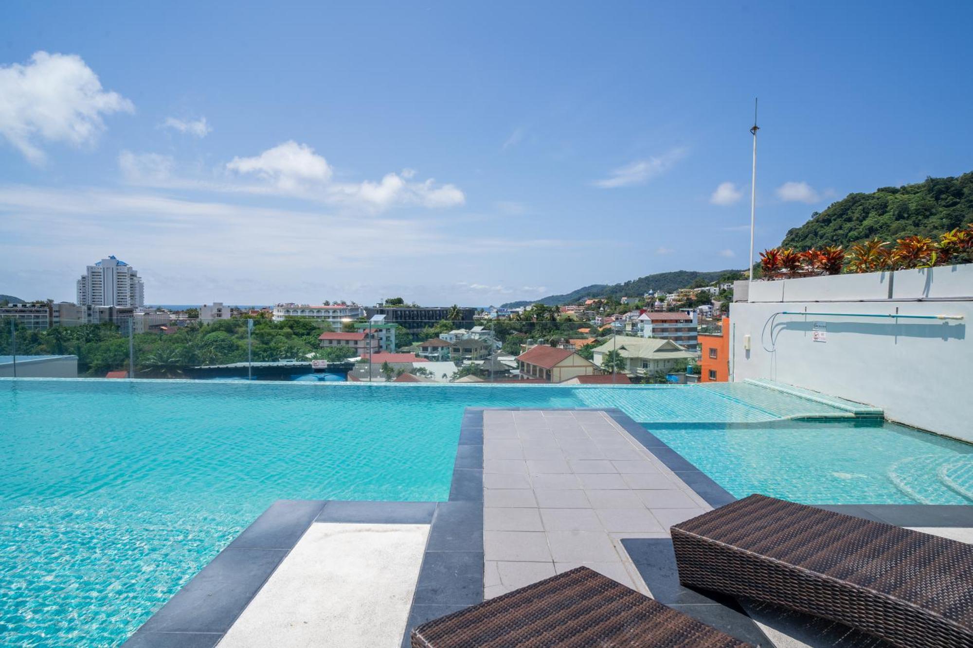 Journeyhub Phuket Patong Hotel Exterior photo
