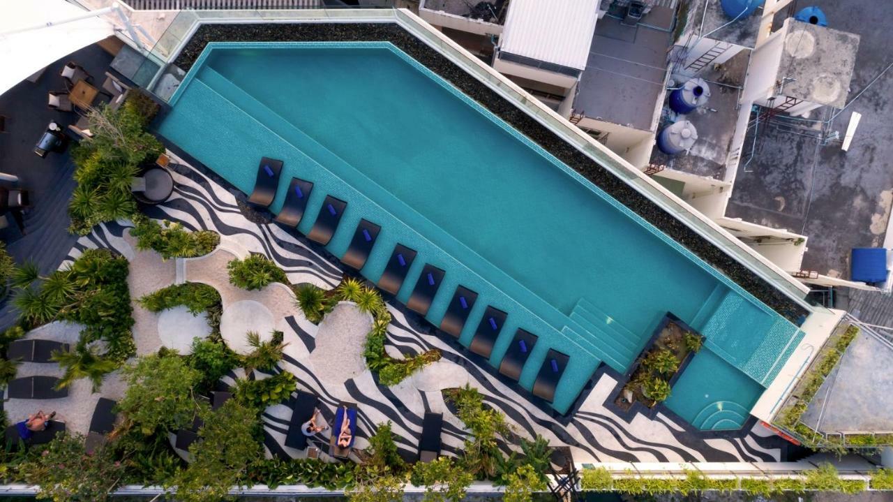 Journeyhub Phuket Patong Hotel Exterior photo